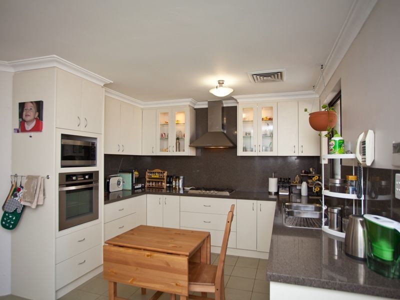 8 Steedman Loop, Mirrabooka WA 6061