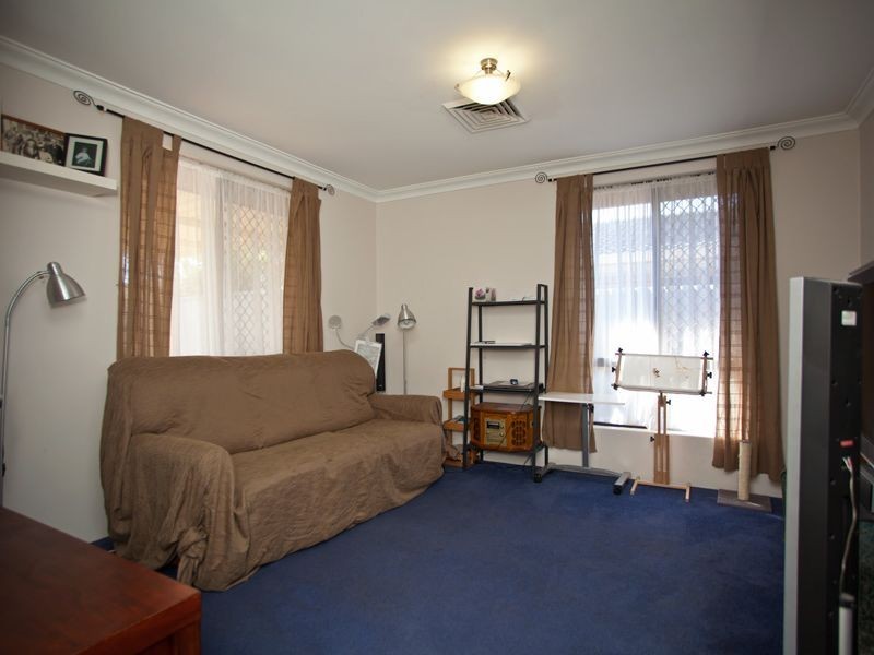 8 Steedman Loop, Mirrabooka WA 6061