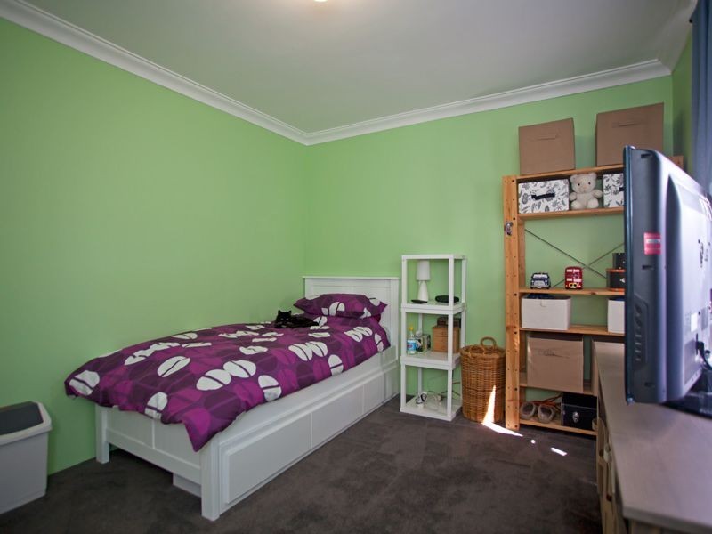 8 Steedman Loop, Mirrabooka WA 6061