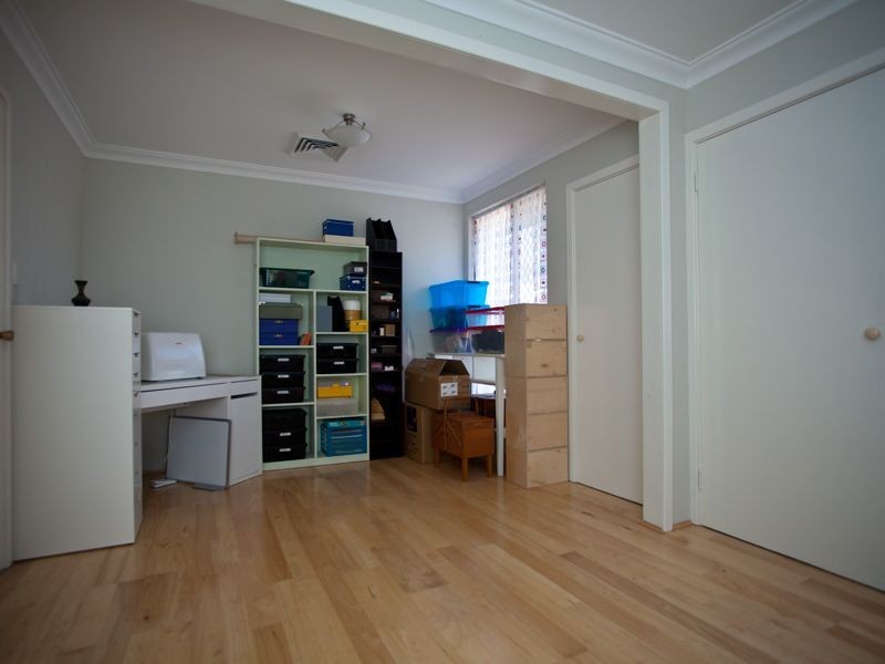 8 Steedman Loop, Mirrabooka WA 6061