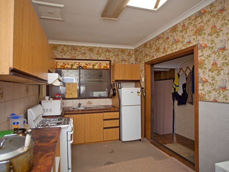 1 Rogate Street, Balga WA 6061