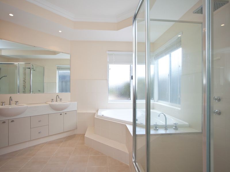 25 Cityview Crescent, Ellenbrook WA 6069