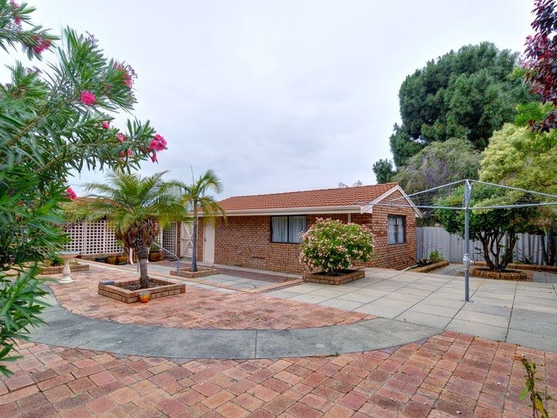 54 Dampier Loop, Mirrabooka WA 6061