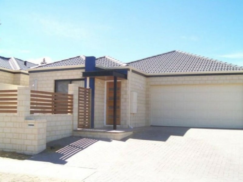 54 Arkana Rd, Westminster WA 6061