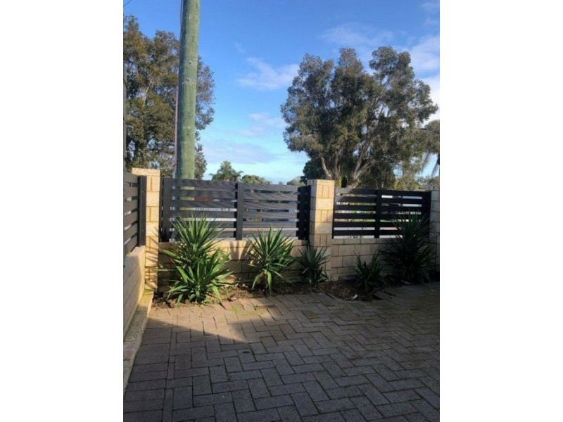 54 Arkana Rd, Westminster WA 6061