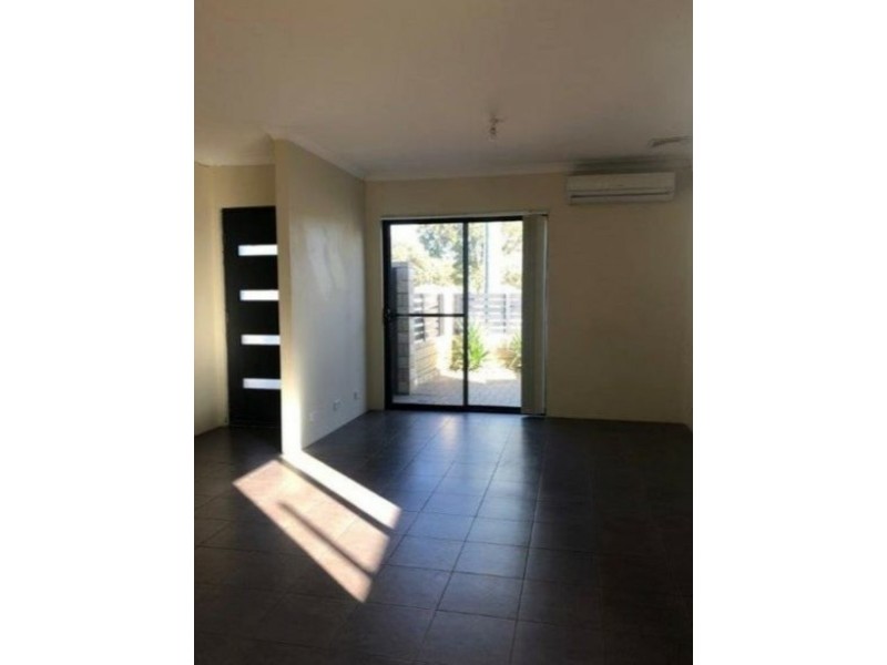 54 Arkana Rd, Westminster WA 6061