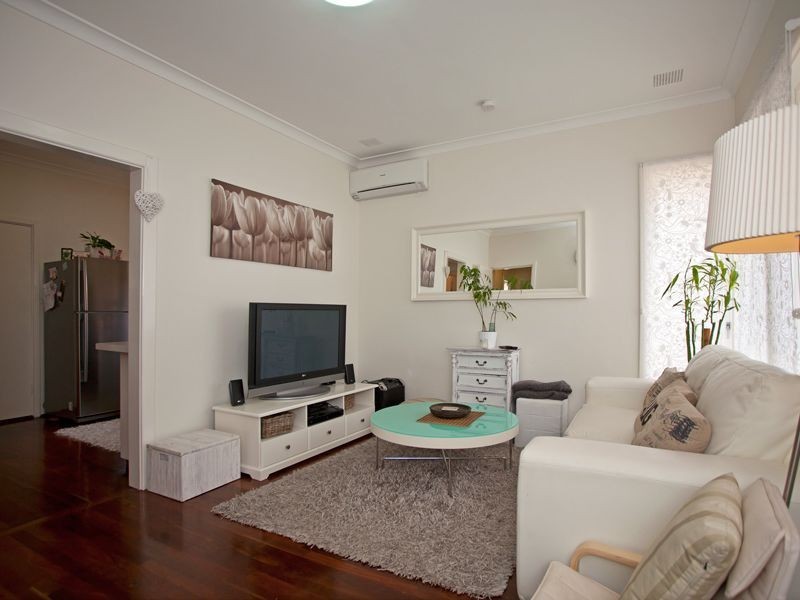 84 Finchley Crescent, Balga WA 6061