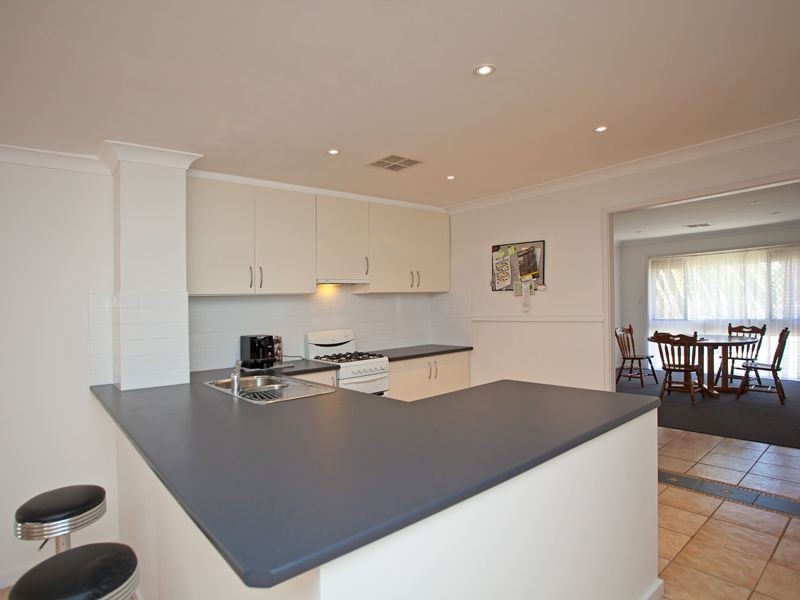 8 Binstead Court, Koondoola WA 6064