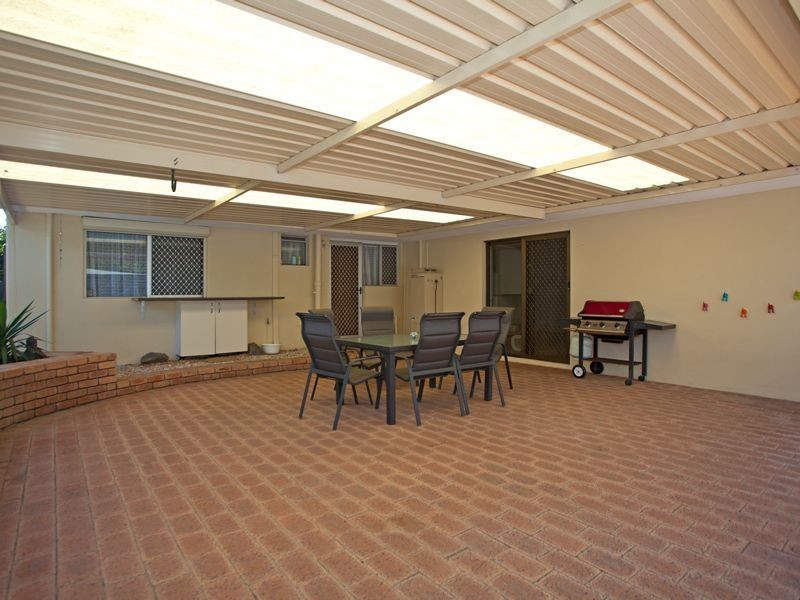 8 Binstead Court, Koondoola WA 6064