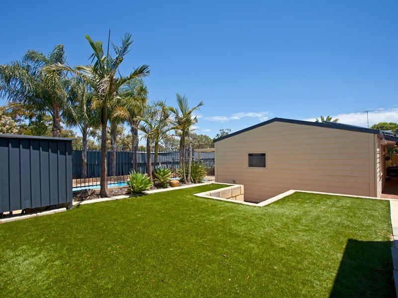 8 Binstead Court, Koondoola WA 6064
