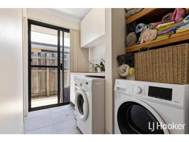 28 Evesham Drive, Ellenbrook WA 6069