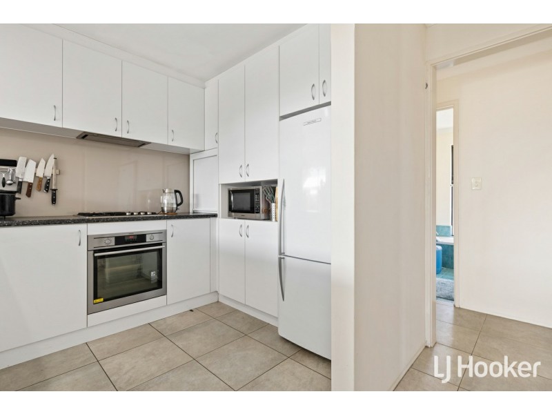 28 Evesham Drive, Ellenbrook WA 6069