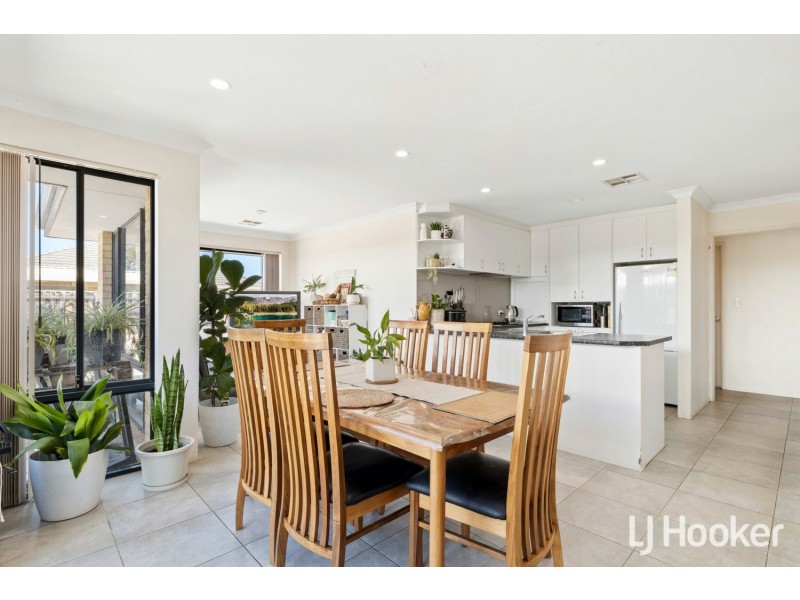 28 Evesham Drive, Ellenbrook WA 6069