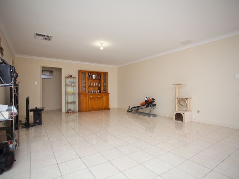 39 Mona Vale Loop, Ellenbrook WA 6069