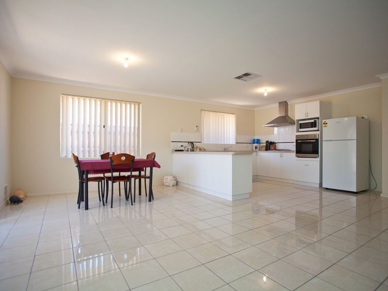 39 Mona Vale Loop, Ellenbrook WA 6069