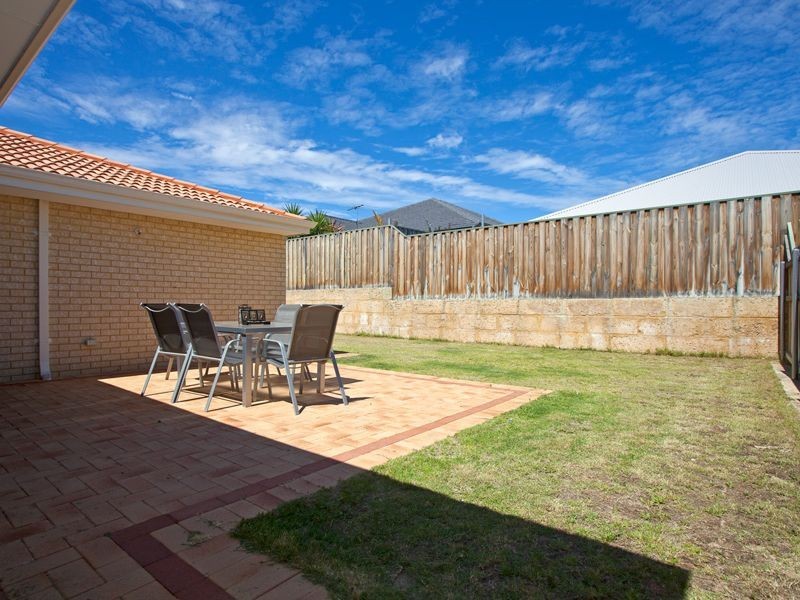 39 Mona Vale Loop, Ellenbrook WA 6069