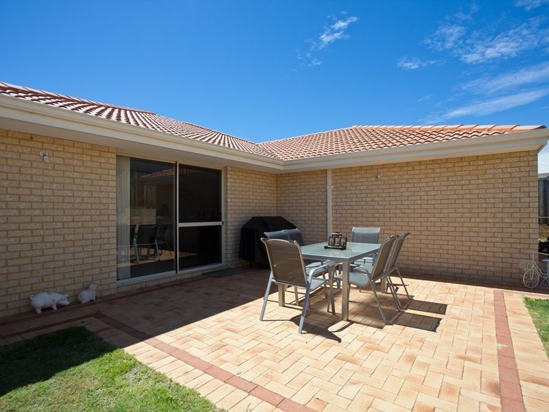 39 Mona Vale Loop, Ellenbrook WA 6069