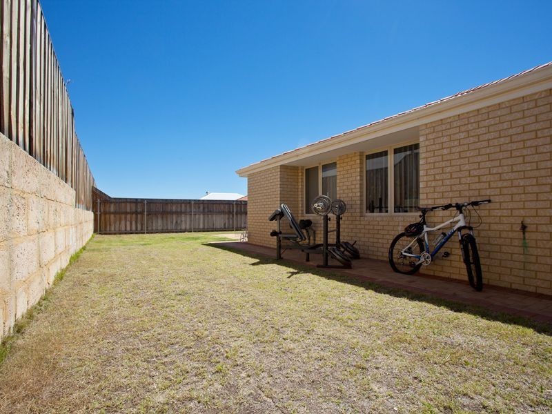 39 Mona Vale Loop, Ellenbrook WA 6069