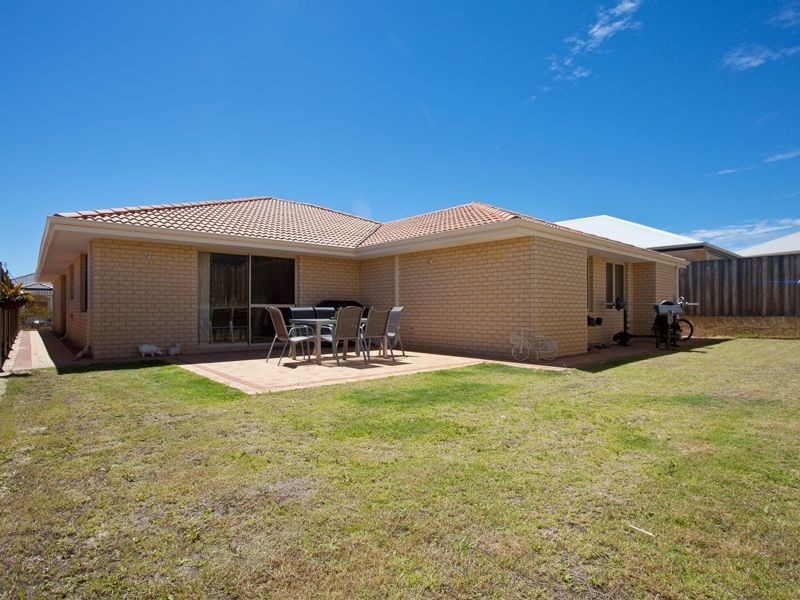 39 Mona Vale Loop, Ellenbrook WA 6069