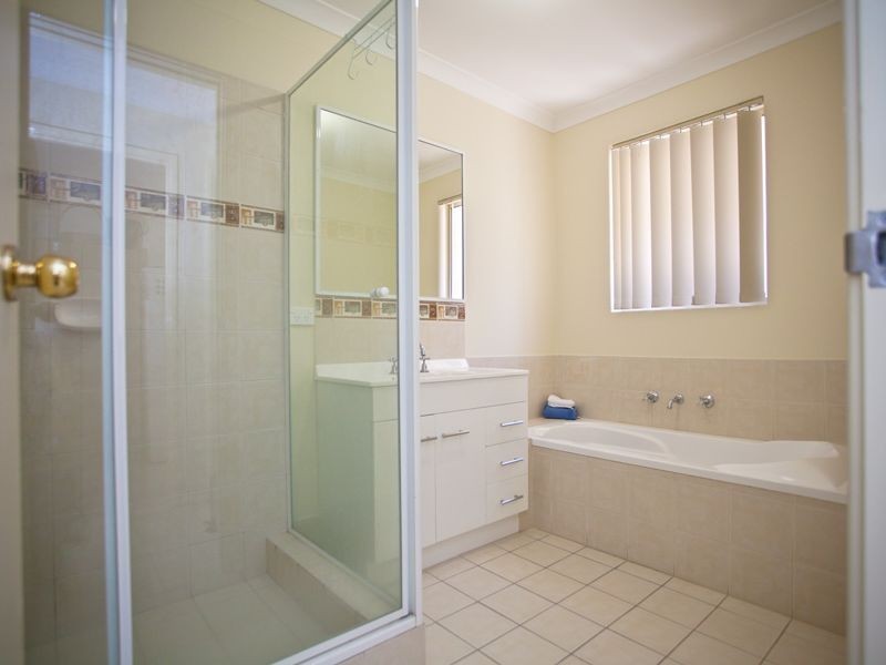 39 Mona Vale Loop, Ellenbrook WA 6069