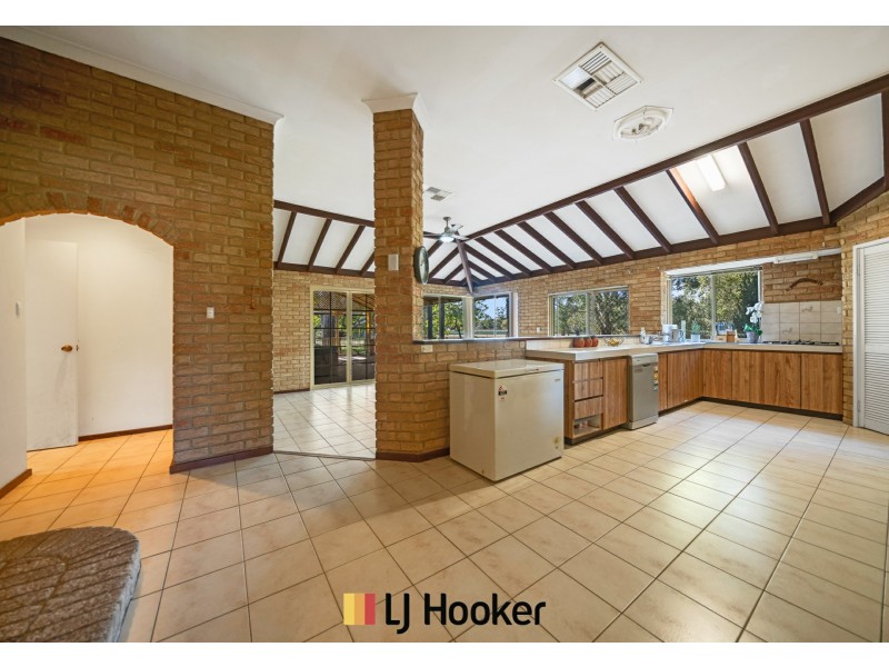 5 Lawson Road, Henley Brook WA 6055