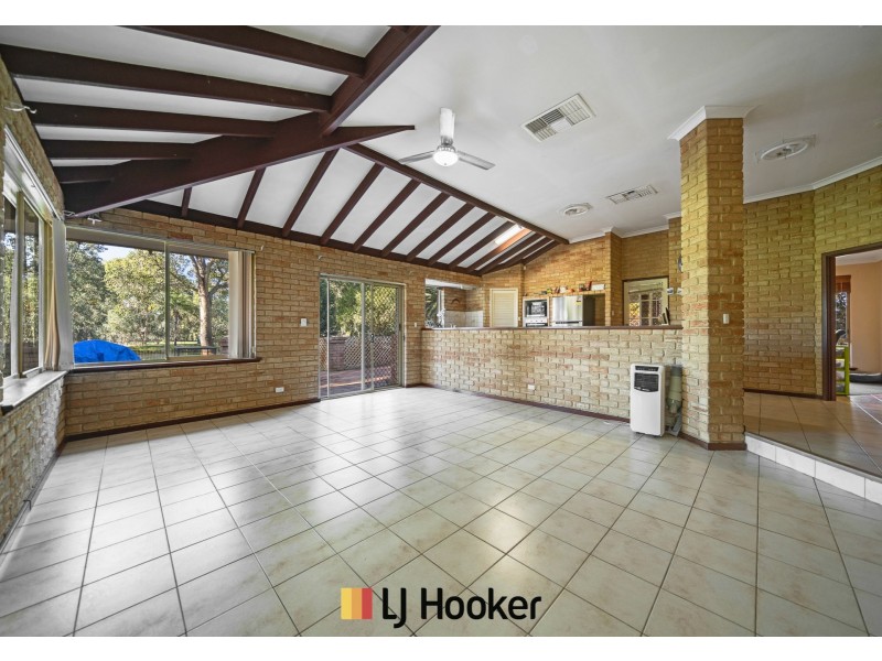 5 Lawson Road, Henley Brook WA 6055