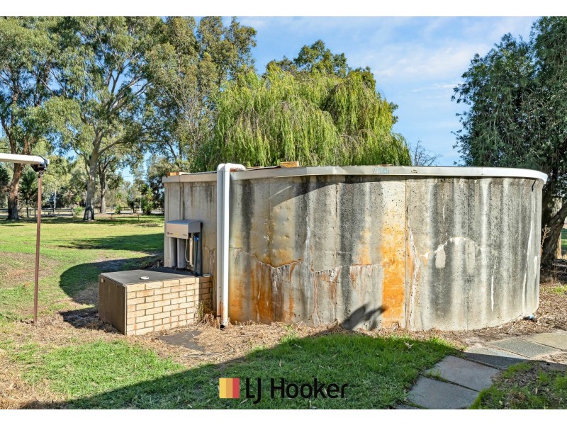 5 Lawson Road, Henley Brook WA 6055