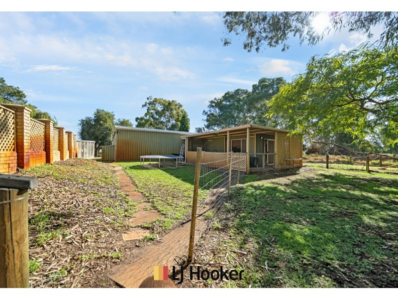 5 Lawson Road, Henley Brook WA 6055