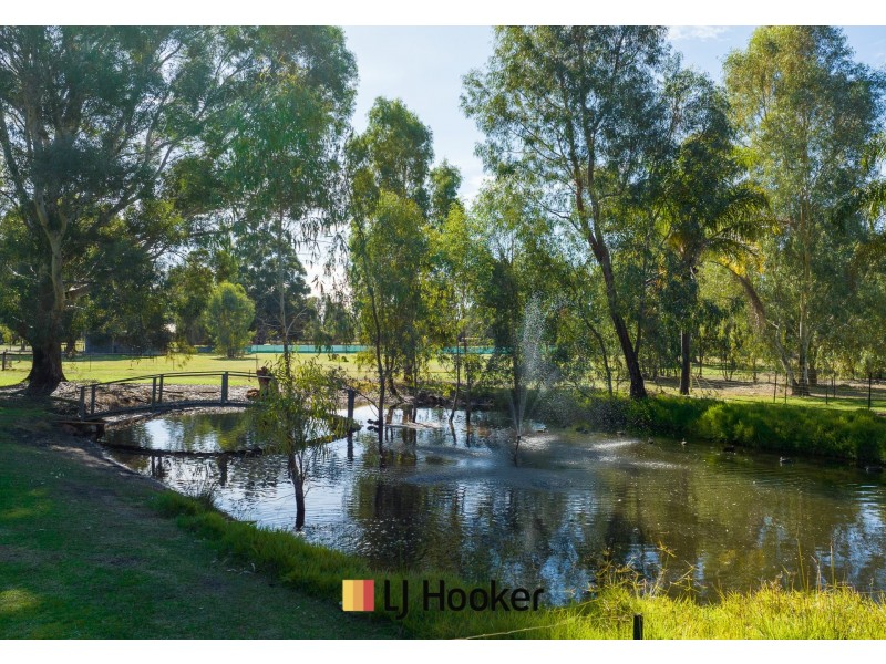 5 Lawson Road, Henley Brook WA 6055