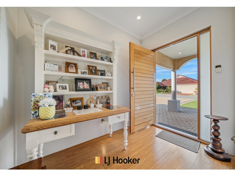 11 Petworth Drive, The Vines WA 6069