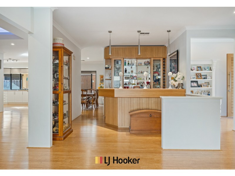 11 Petworth Drive, The Vines WA 6069