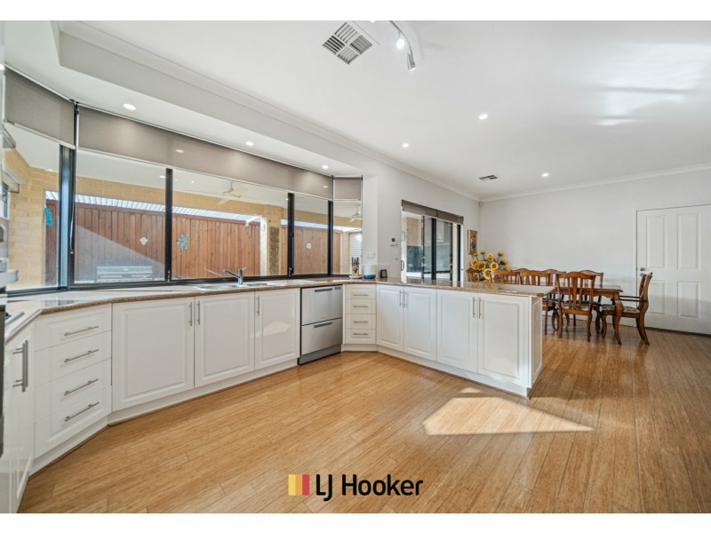 11 Petworth Drive, The Vines WA 6069