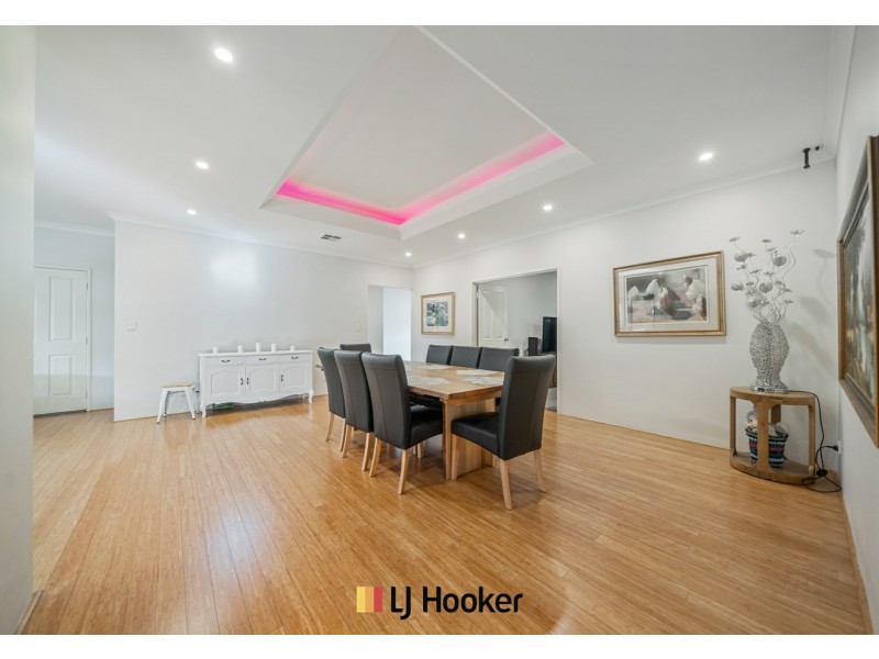 11 Petworth Drive, The Vines WA 6069