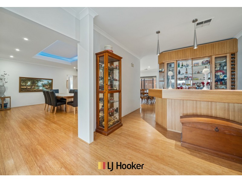 11 Petworth Drive, The Vines WA 6069