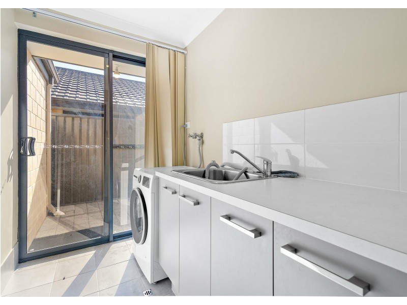 19 Evandale Way, Harrisdale WA 6112