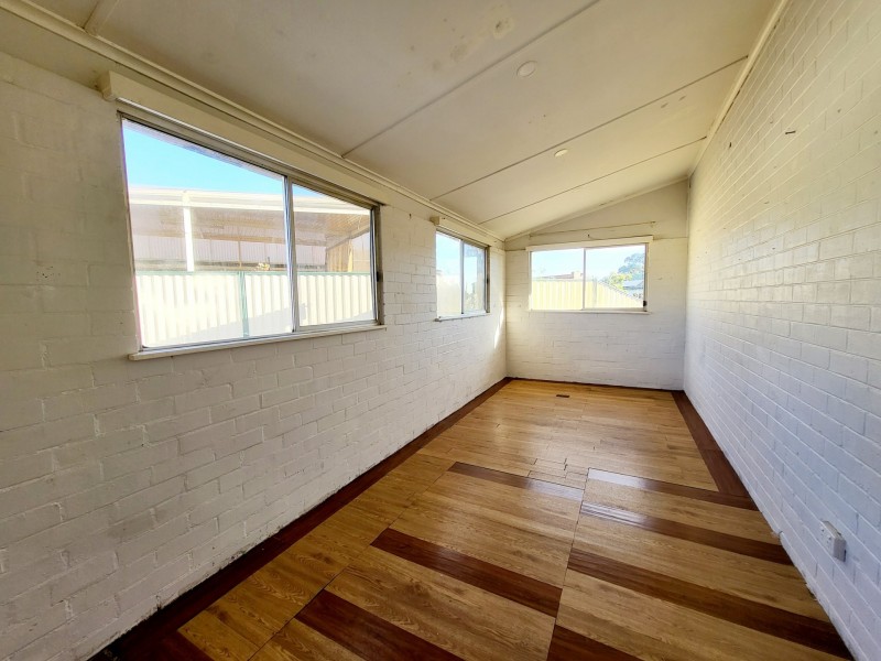 17 Hardaker Street, Eden Hill WA 6054