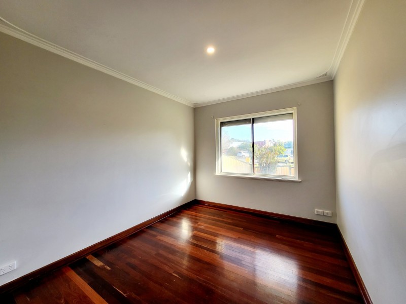 17 Hardaker Street, Eden Hill WA 6054