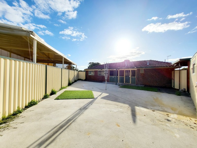 17 Hardaker Street, Eden Hill WA 6054