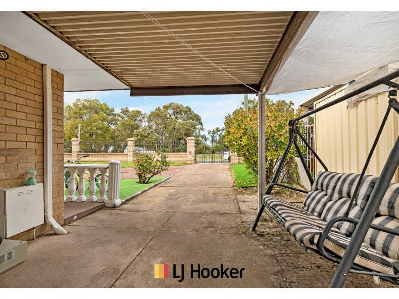 34 Curtis Way, Girrawheen WA 6064