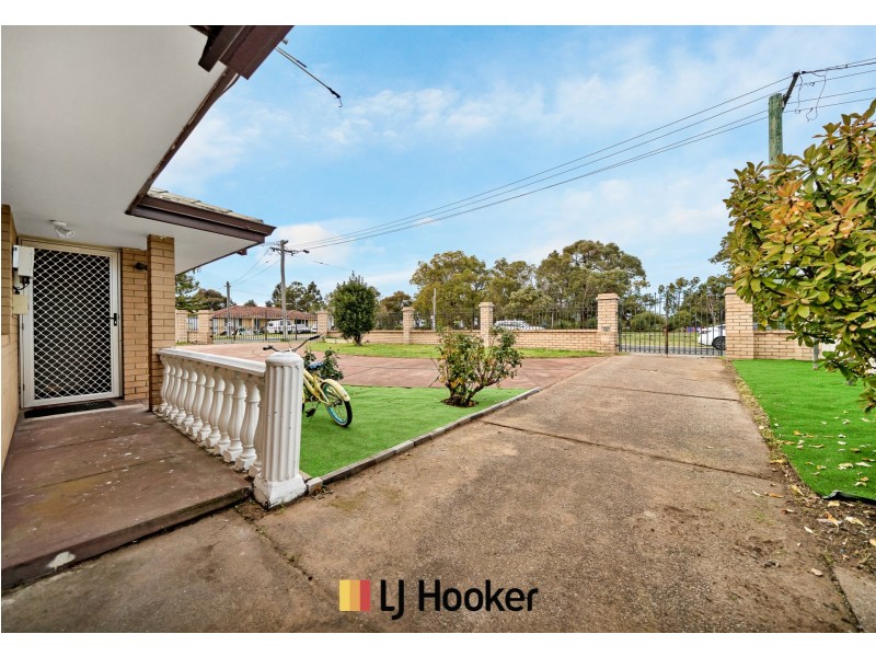34 Curtis Way, Girrawheen WA 6064