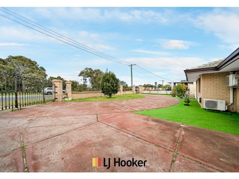 34 Curtis Way, Girrawheen WA 6064