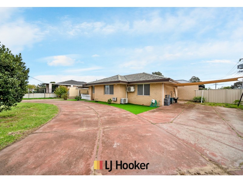 34 Curtis Way, Girrawheen WA 6064