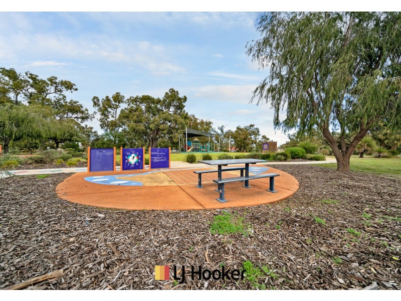 34 Curtis Way, Girrawheen WA 6064