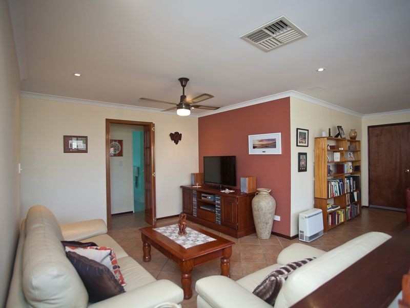 67 Guadalupe Drive, Ballajura WA 6066