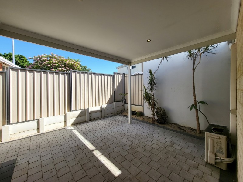 25B Newhaven Way, Nollamara WA 6061