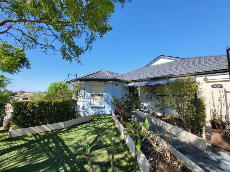 12 Driver Road, Darch WA 6065