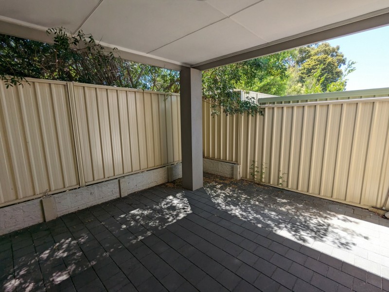 19C Findon Cr, Westminster WA 6061