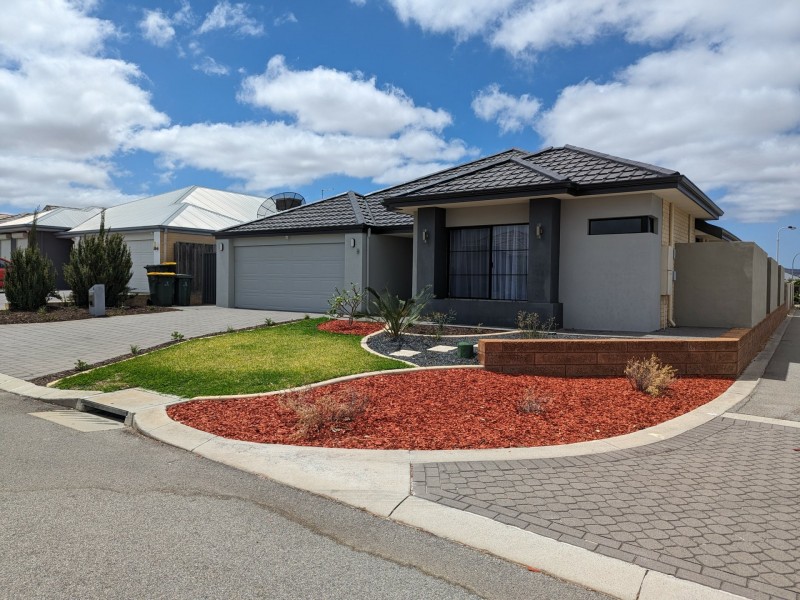 4 Boorara Rd, Ellenbrook WA 6069