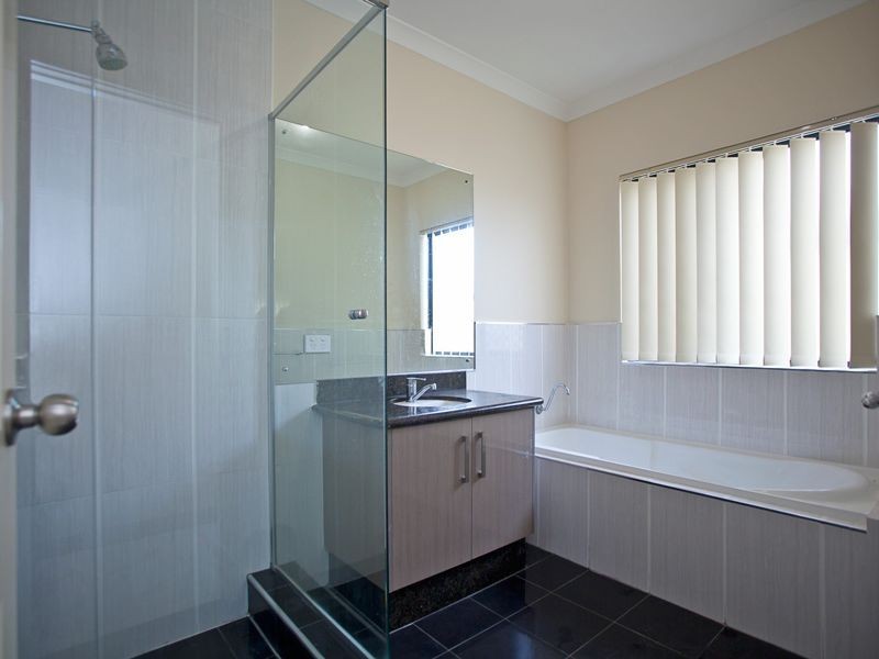26 Saddler Circle, Mirrabooka WA 6061