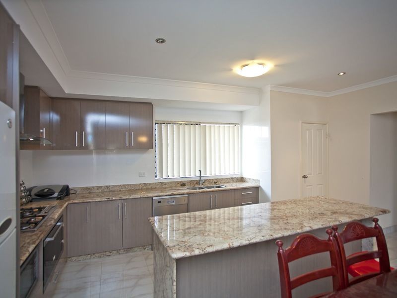 26 Saddler Circle, Mirrabooka WA 6061